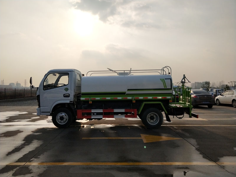 【国六】5方东风福瑞卡洒水车