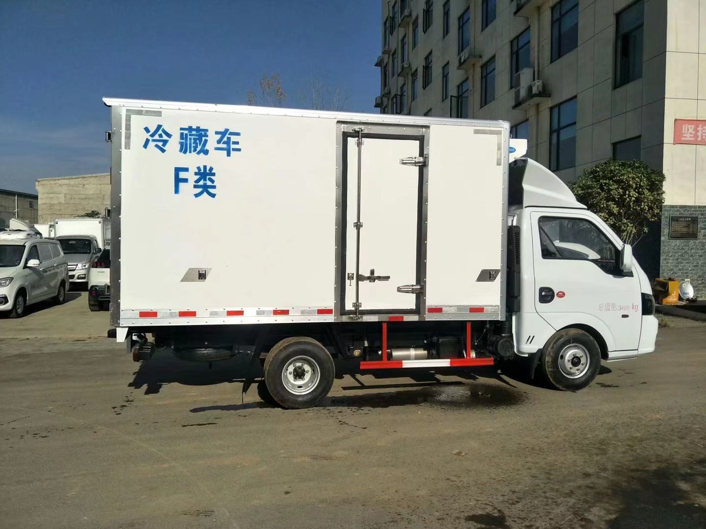 东风途逸冷藏车国六