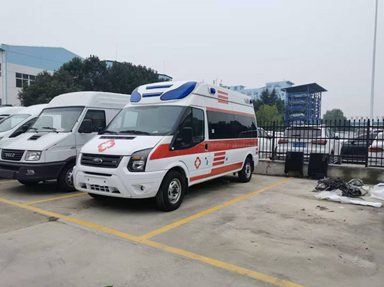 福特新世代长轴高福星顶救护车